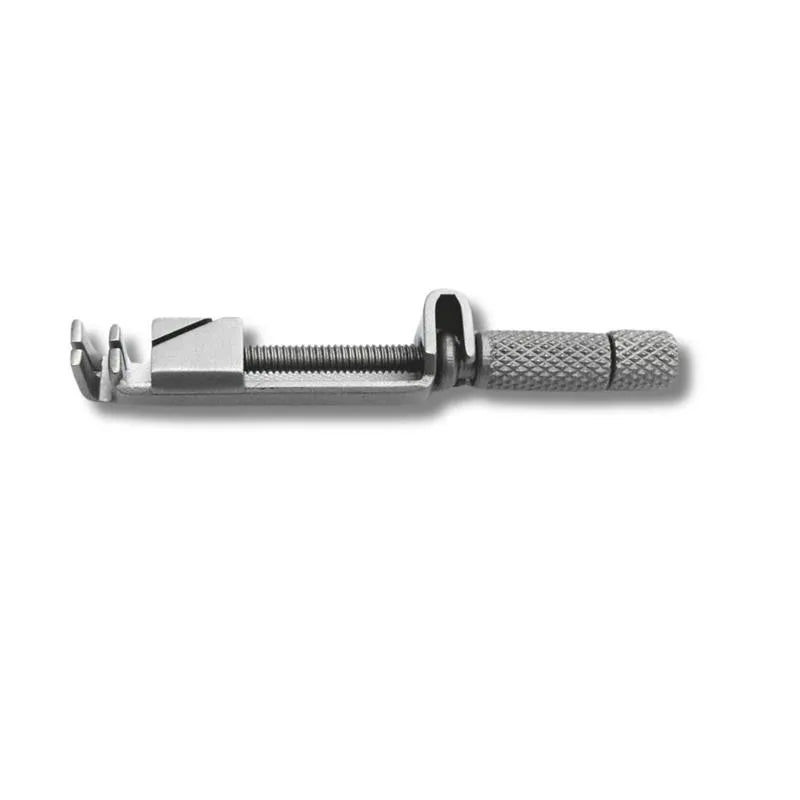 Matrix bands and matrix retainers